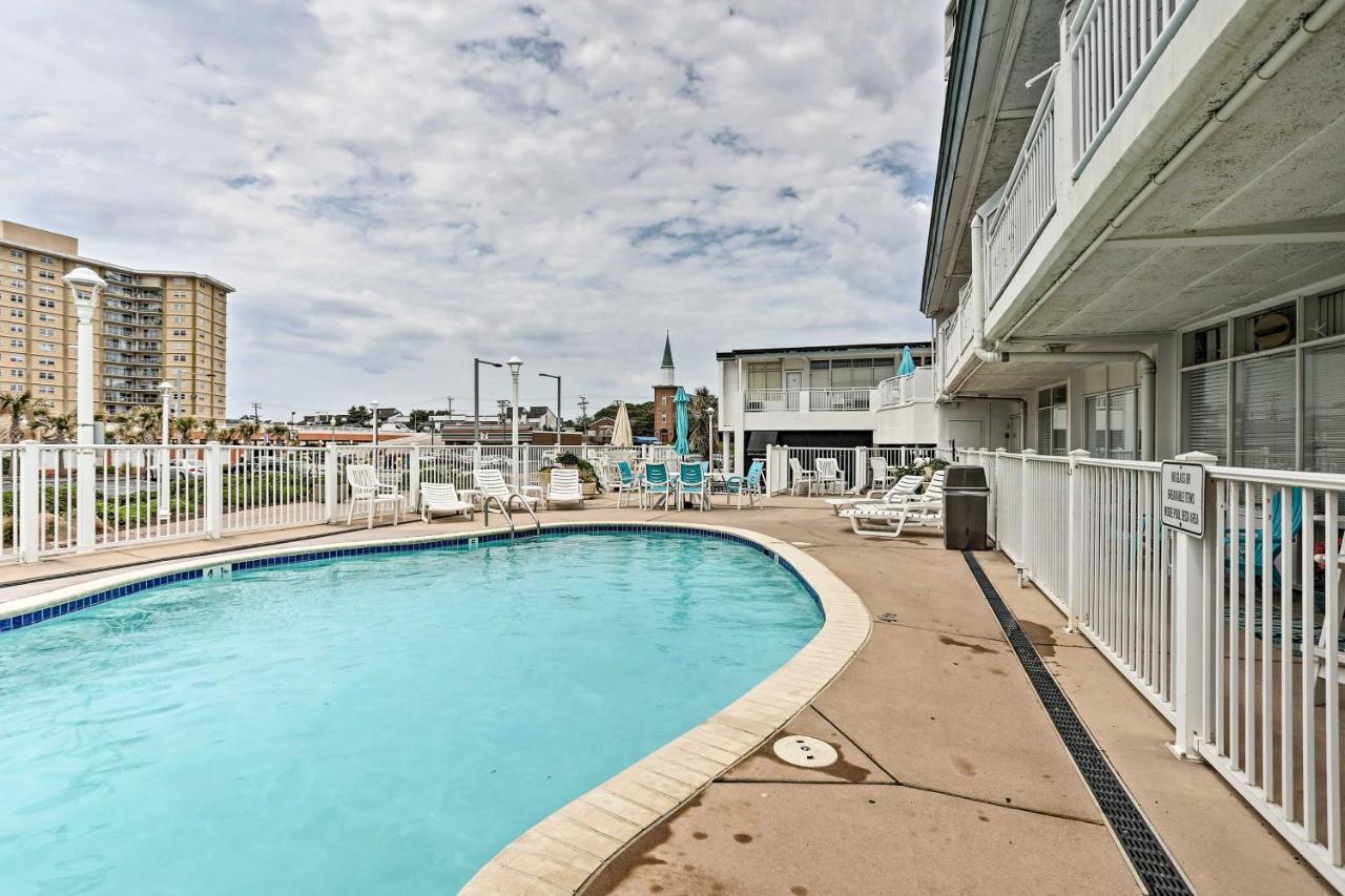 Virginia Beach Studio With Balcony And Pool View! Apartment Bagian luar foto